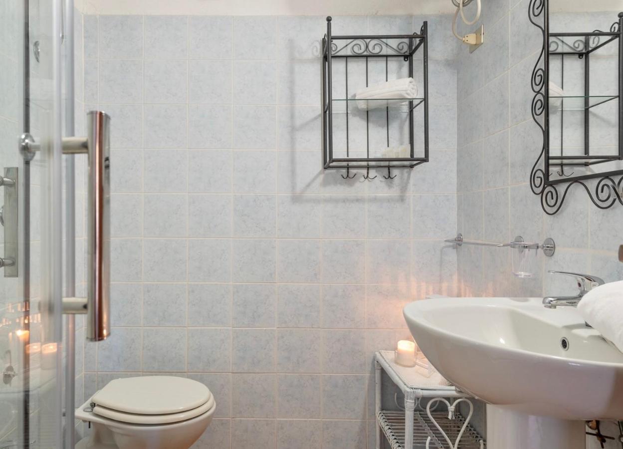 Residence A Golfo Di Marinella A 450 Mt Dal Mare Екстериор снимка