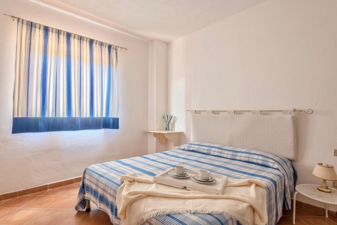 Residence A Golfo Di Marinella A 450 Mt Dal Mare Екстериор снимка